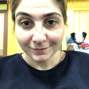 Meet your Posher, Lina